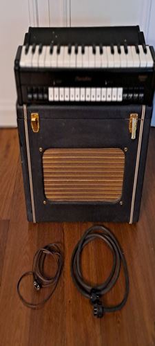 Selmer-Clavioline (TV front) not perfect